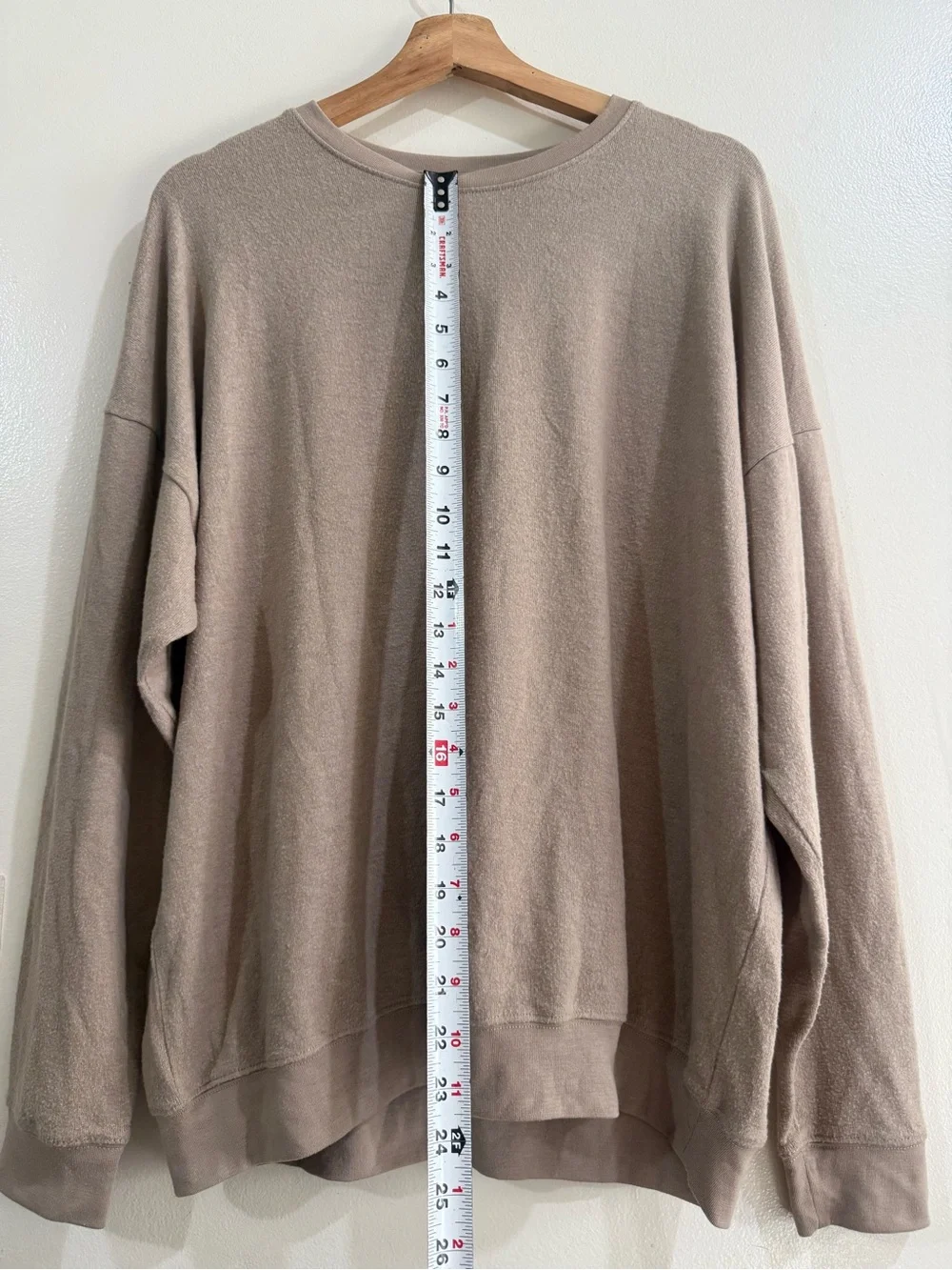 ALO Yoga Men's Crewneck Sweater in Taupe